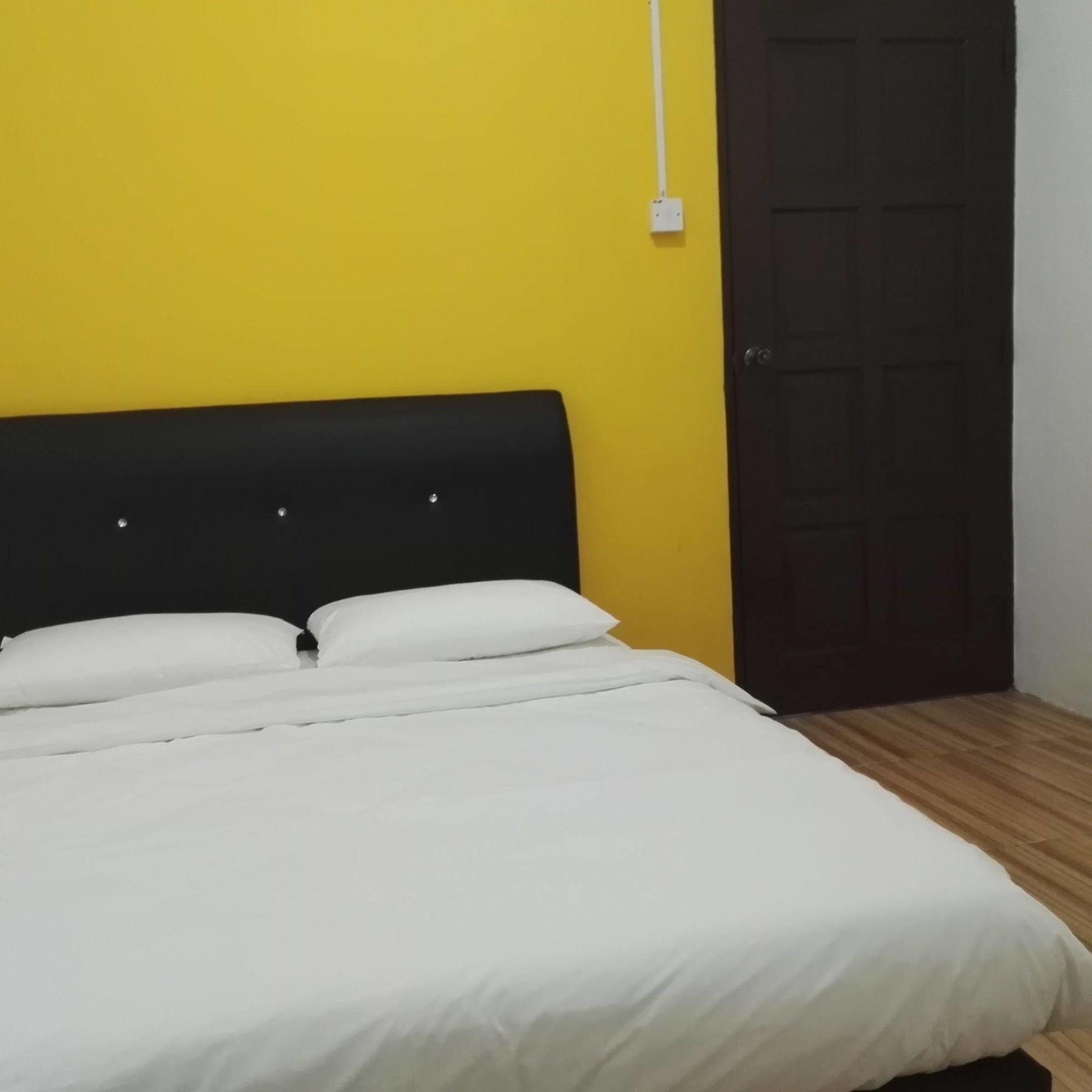 Spot On 89886 Backpacker'S Stay Services Kuching Bagian luar foto